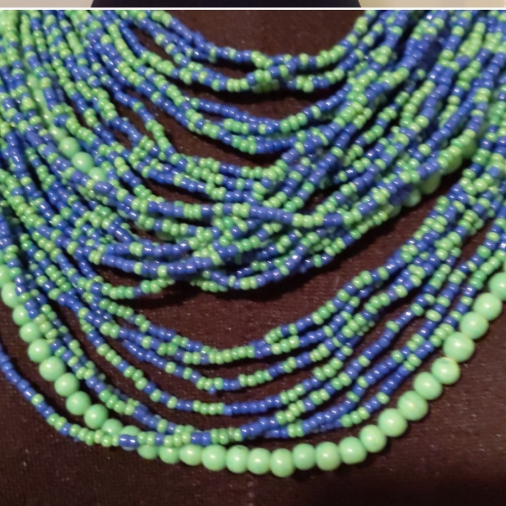 Handmade beaded necklace one of a kind! - Picture 3 of 4